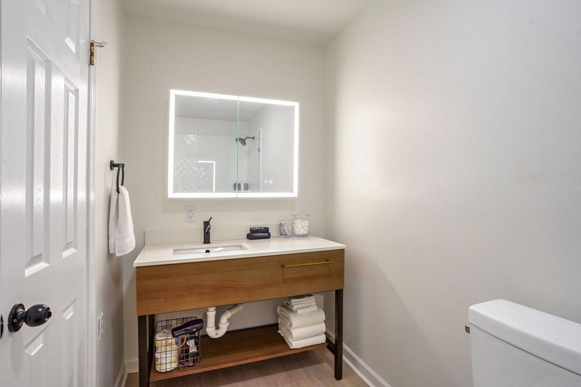 Redamo Suites Jefferson Bagian luar foto
