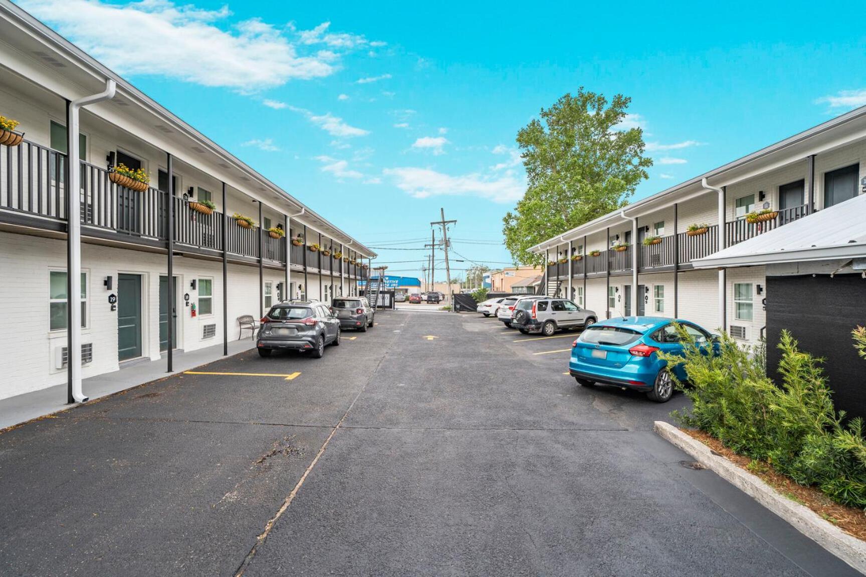 Redamo Suites Jefferson Bagian luar foto