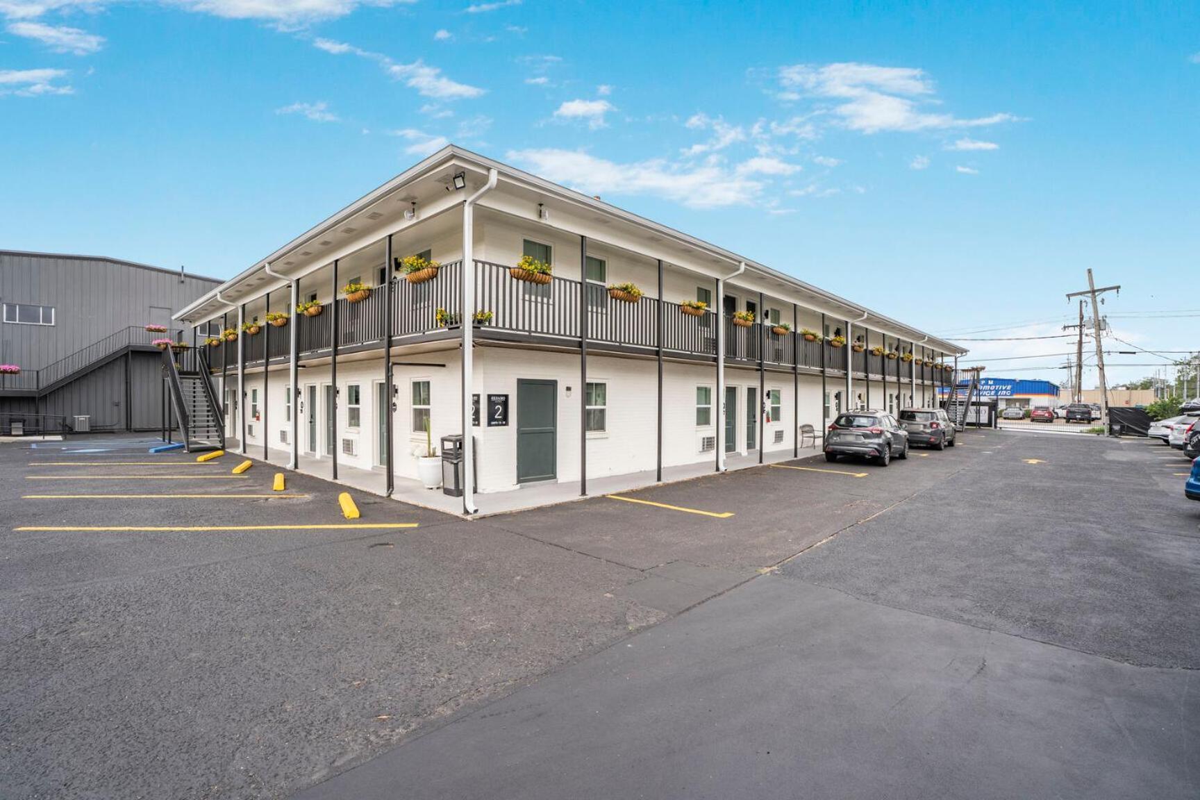 Redamo Suites Jefferson Bagian luar foto